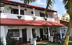 Ashen'S Beach House