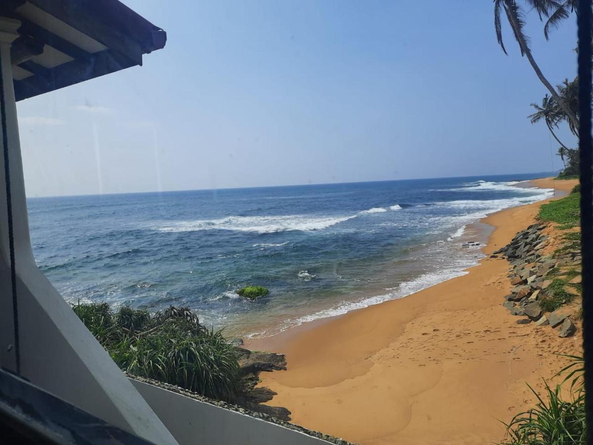 Ashen'S Beach House Boossa Exterior photo
