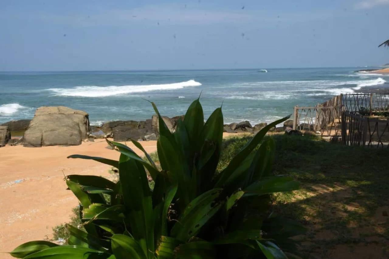 Ashen'S Beach House Boossa Exterior photo