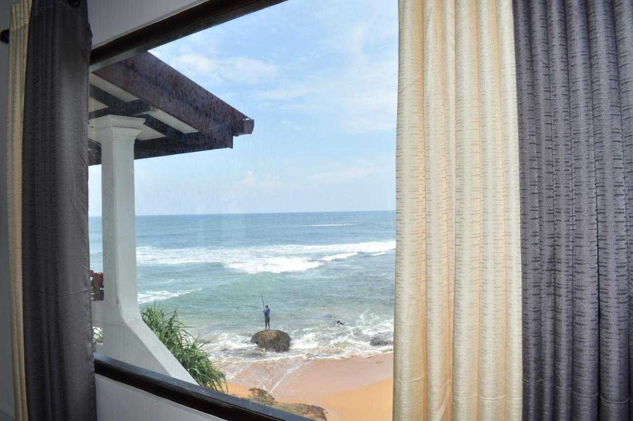 Ashen'S Beach House Boossa Exterior photo