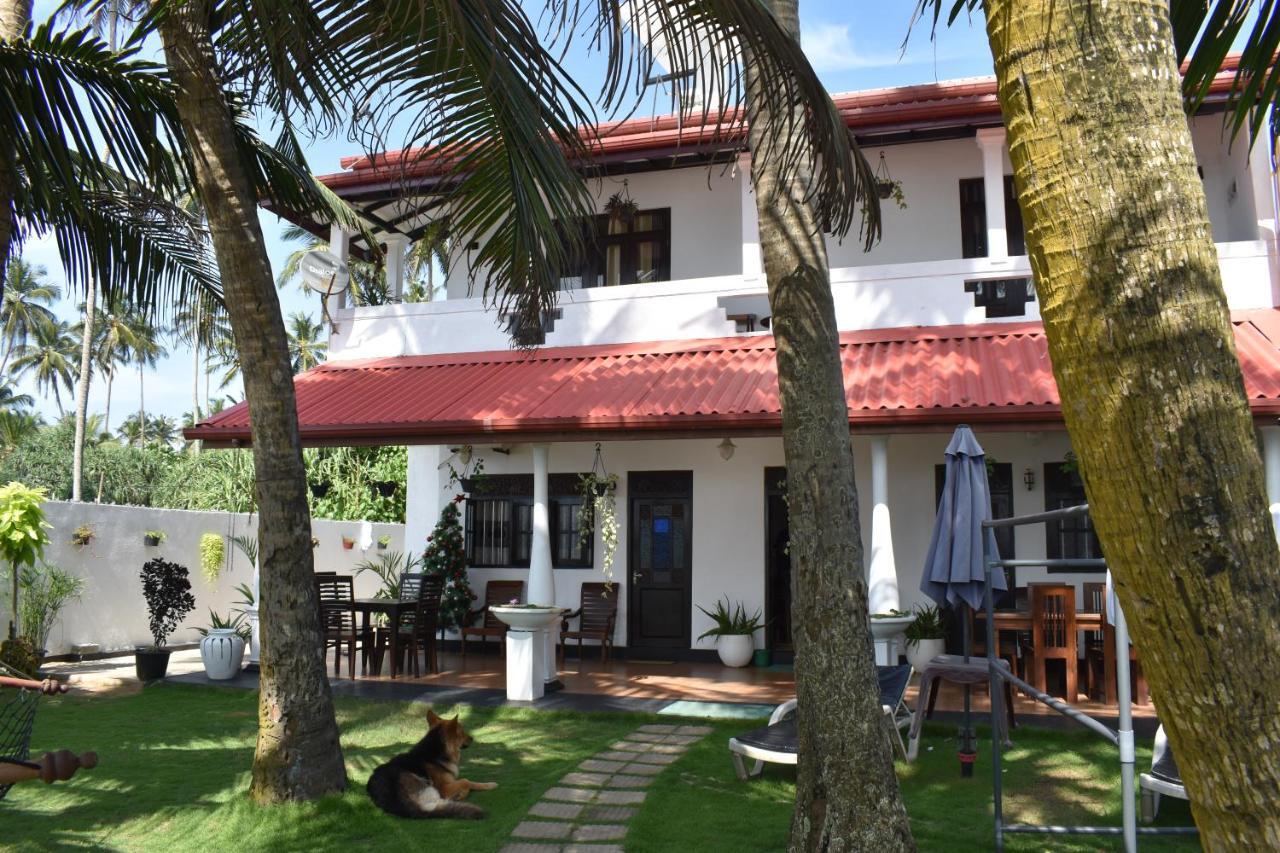 Ashen'S Beach House Boossa Exterior photo